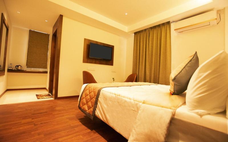 Super Hotel O Nar Comforts Near Ksr Railway Station 班加罗尔 外观 照片
